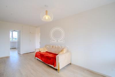 Appartement - 67 m² - 5 pièces