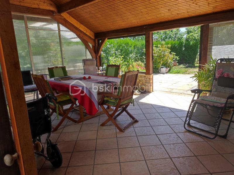 Pavillon - 210 m² - 6 pièces