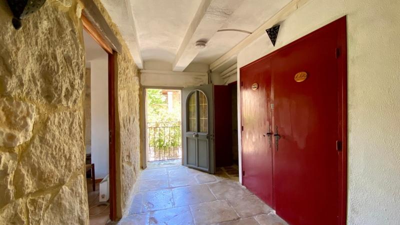 Fonds de commerce - 220 m²