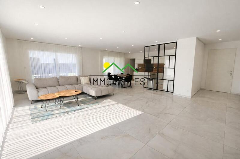 Maison - 112 m² - 5 pièces