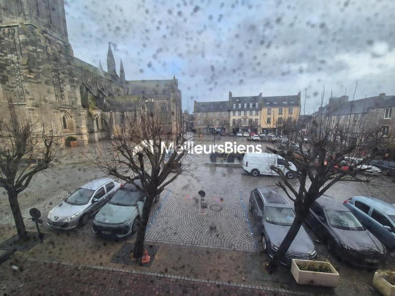 Immeuble - 240 m² - 8 pièces