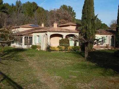 Maison - 315 m² - 11 pièces