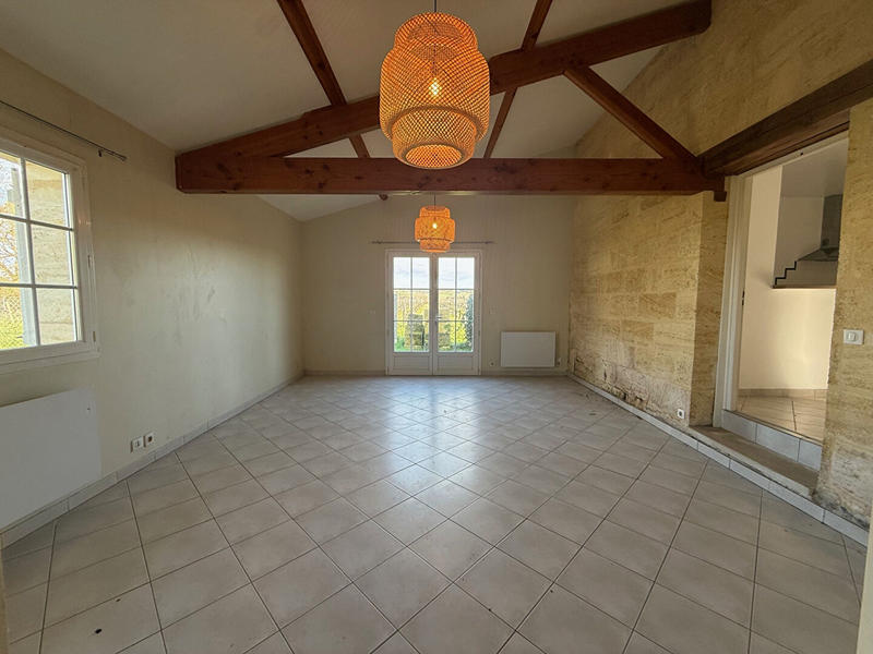Maison - 180 m² - 5 pièces