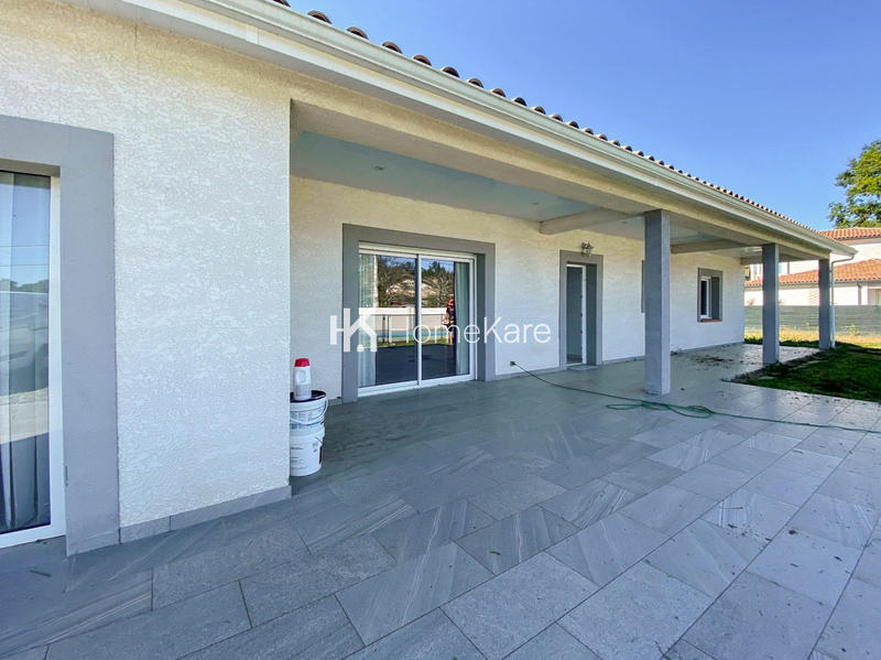 Maison - 170 m² - 6 pièces