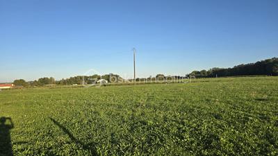 Terrain - 1 500 m²