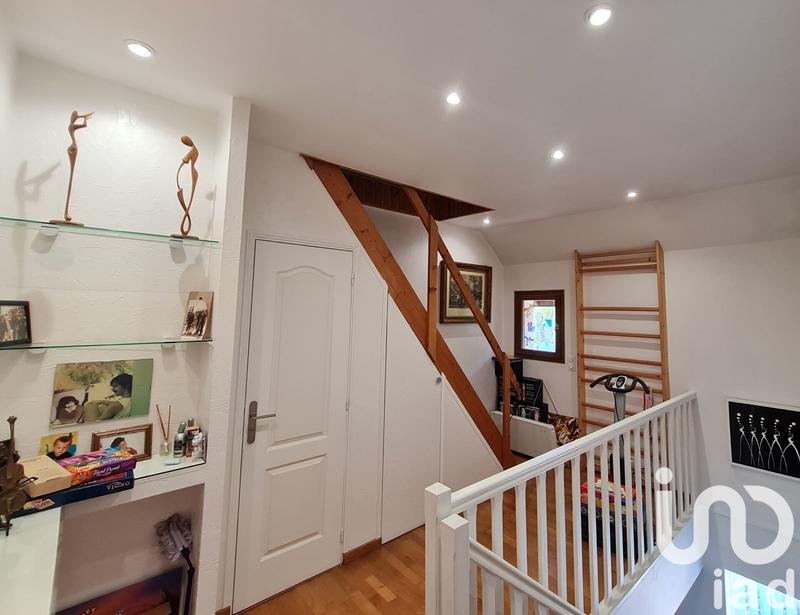 Maison - 141 m² - 5 pièces