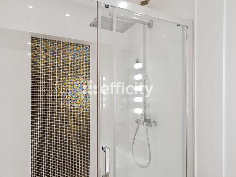 Appartement - 166 m² - 5 pièces