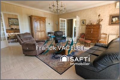 Villa - 250 m² - 8 pièces