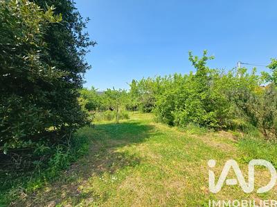 Terrain - 734 m²