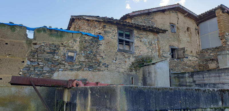 Maison - 250 m² - 1 pièce