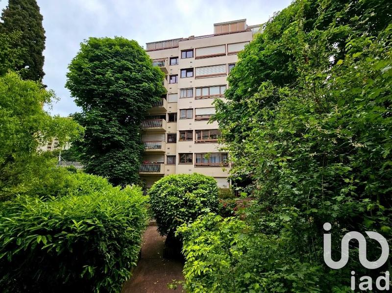 Appartement - 80 m² - 5 pièces