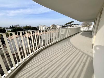 Appartement - 101 m² - 5 pièces