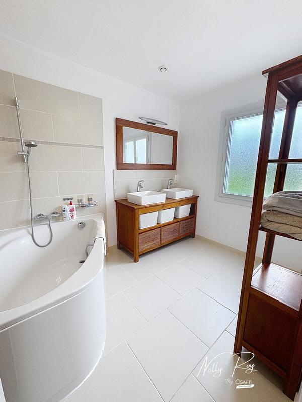 Maison - 163 m² - 6 pièces