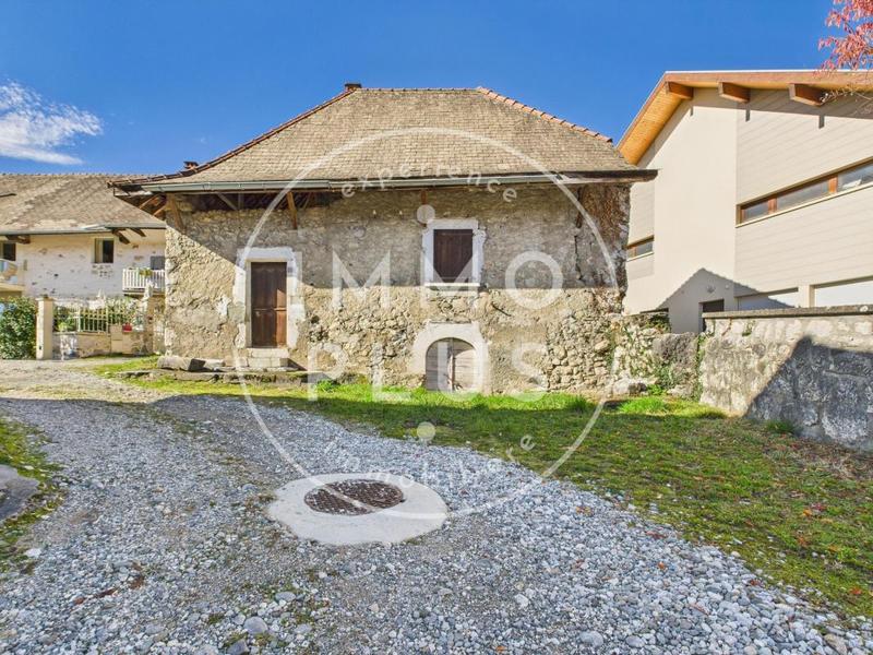 Maison - 166 m² - 2 pièces