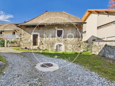 Maison - 166 m² - 2 pièces