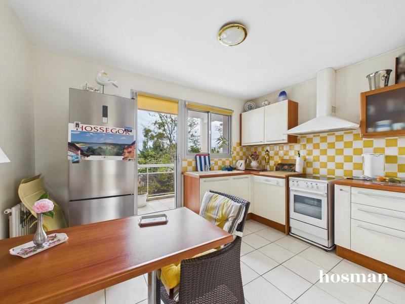 Appartement - 77 m² - 3 pièces