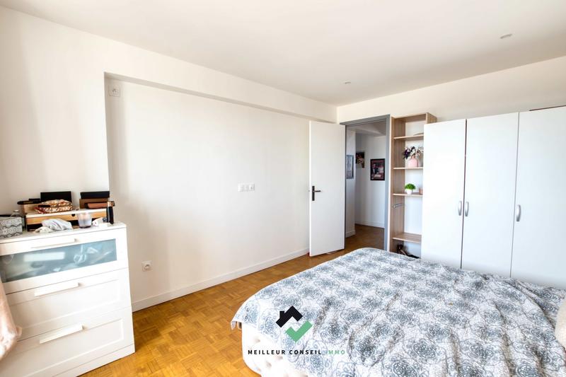 Appartement - 83 m² - 4 pièces