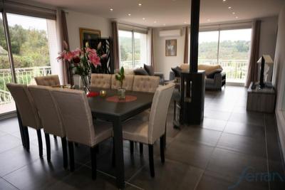 Villa - 210 m² - 8 pièces