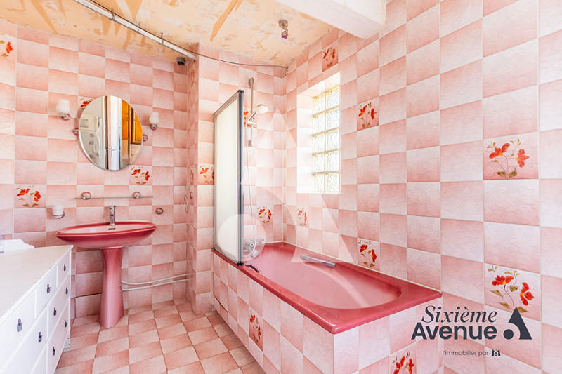 Maison - 121 m² - 6 pièces