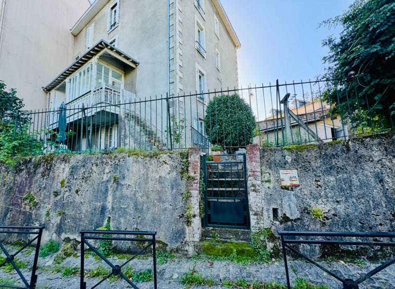 Immeuble - 395 m² - 9 pièces