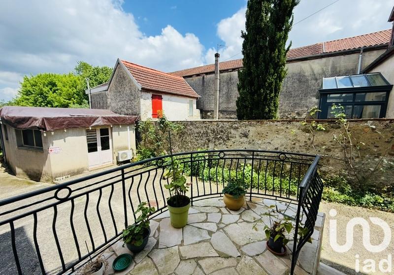 Maison - 288 m² - 12 pièces