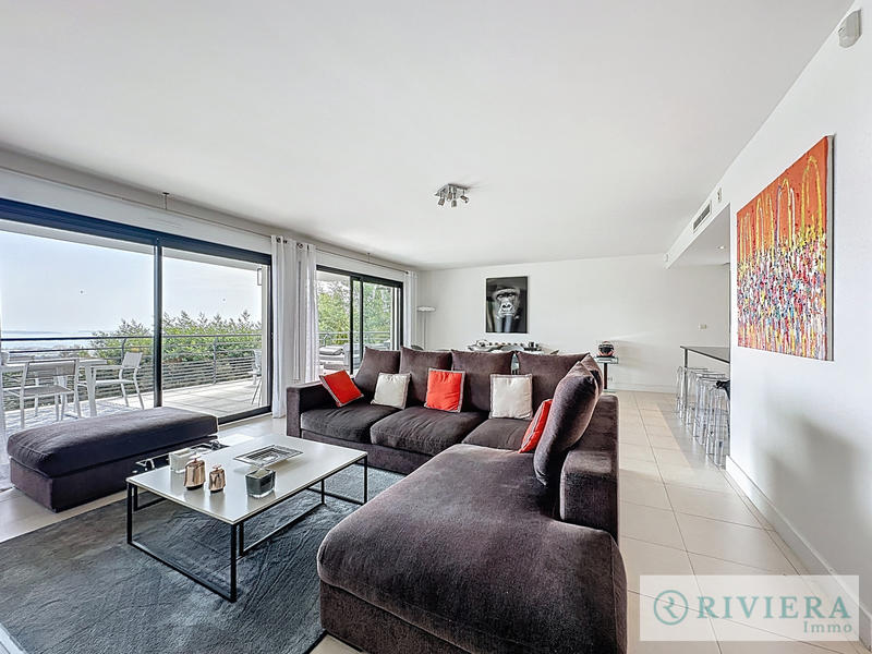 Maison - 203 m² - 5 pièces