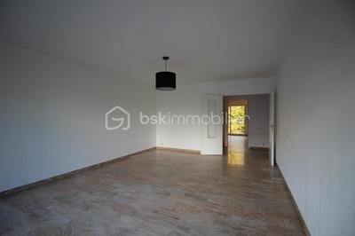 Appartement - 92 m² - 4 pièces