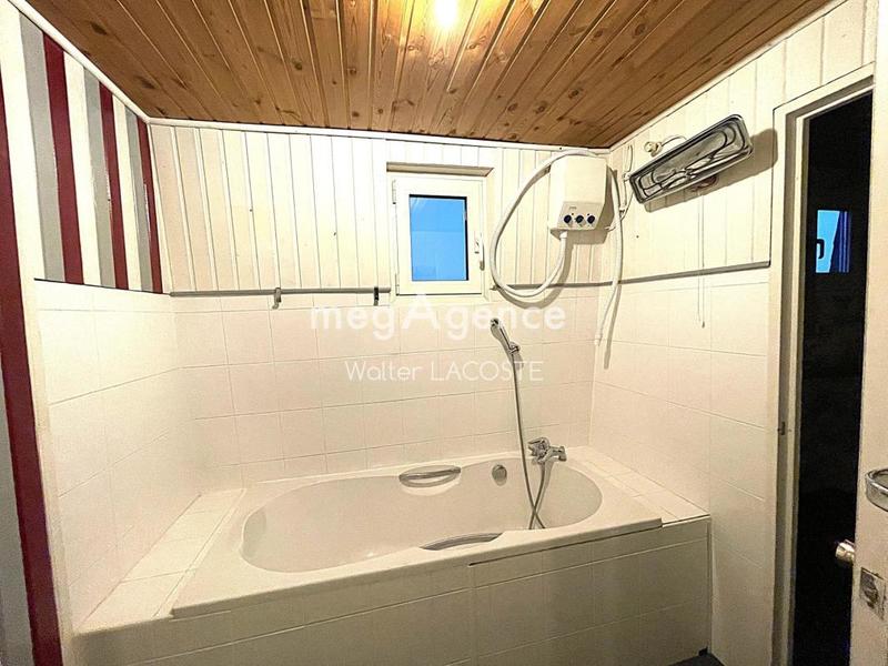 Maison traditionnelle - 179 m² - 6 pièces