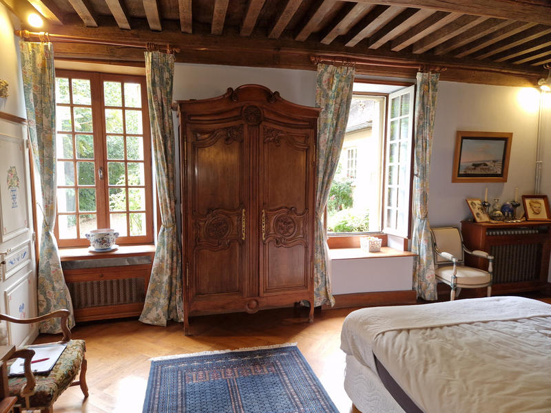 Maison - 340 m² - 12 pièces