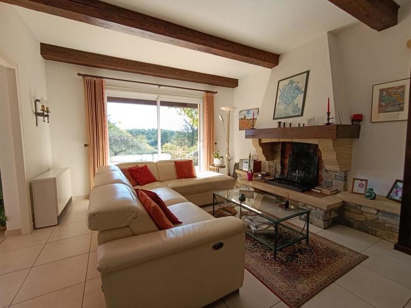 Villa - 161 m² - 6 pièces