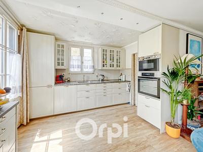 Maison - 112 m² - 5 pièces