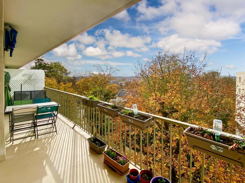 Appartement - 99 m² - 5 pièces