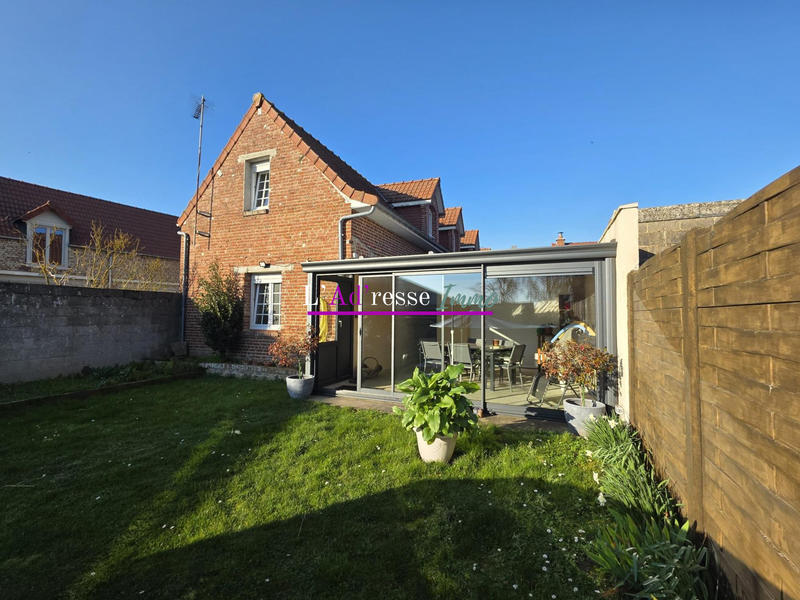 Maison - 200 m² - 7 pièces