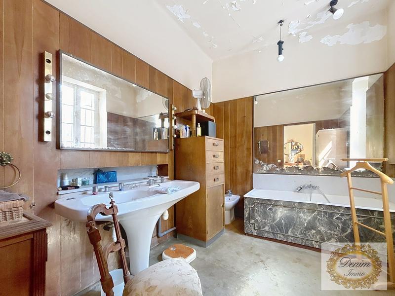 Maison - 500 m² - 11 pièces