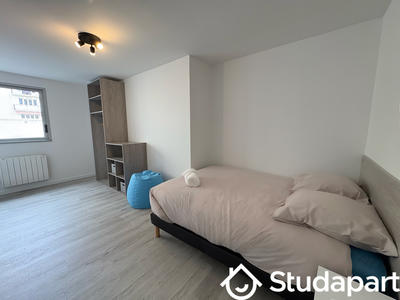 Chambre - 15 m² - 1 pièce