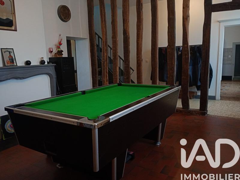 Maison - 201 m² - 7 pièces