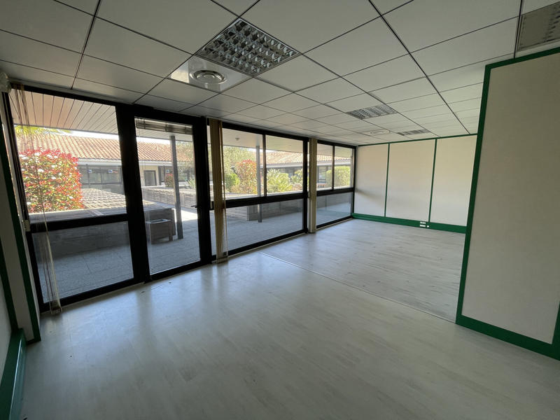 Bureau - 260 m²