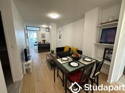 Chambre - 9 m² - 1 pièce