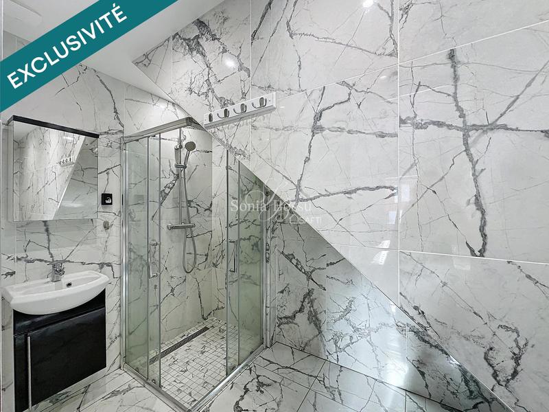 Maison - 215 m² - 7 pièces