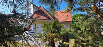 Villa - 162 m² - 6 pièces