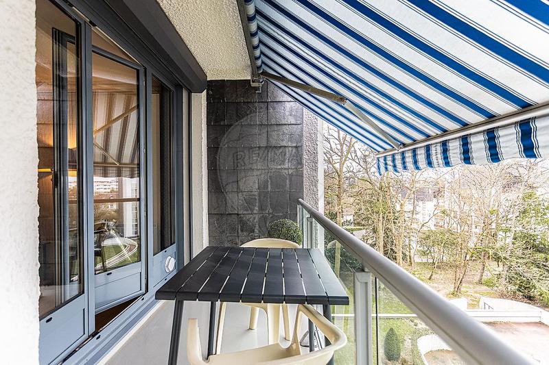 Appartement - 90 m² - 3 pièces