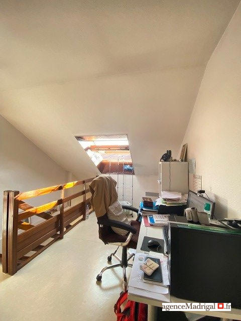 Appartement - 97 m² - 4 pièces