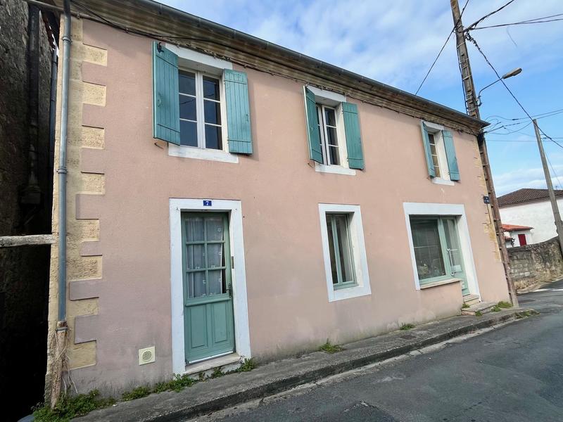 Maison - 177 m² - 7 pièces