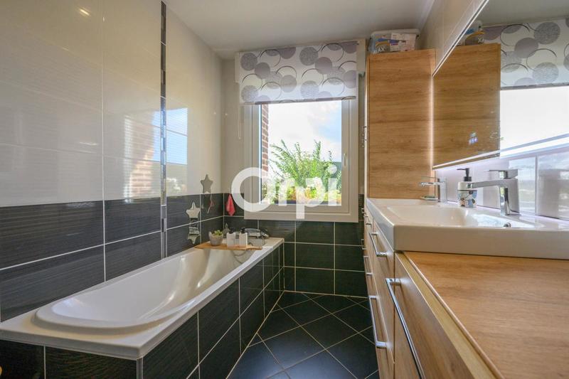 Maison - 188 m² - 5 pièces