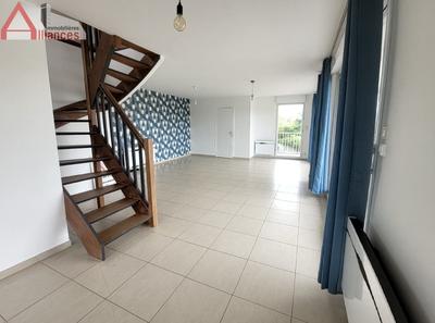 Maison - 120 m² - 5 pièces