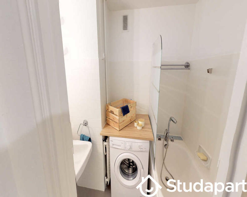 Chambre - 120 m² - 1 pièce