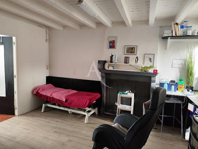 Local commercial - 86 m² - 5 pièces