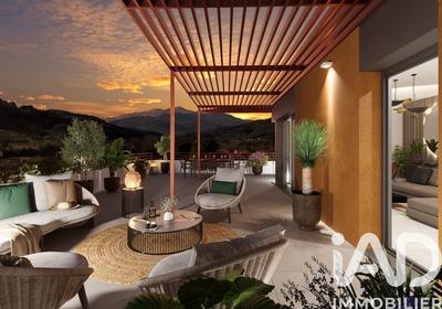 Appartement - 90 m² - 4 pièces