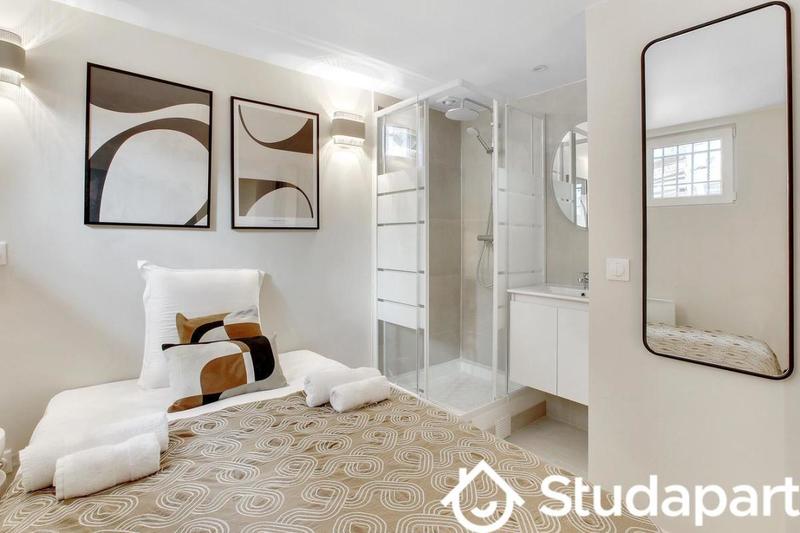 Chambre - 11 m² - 1 pièce