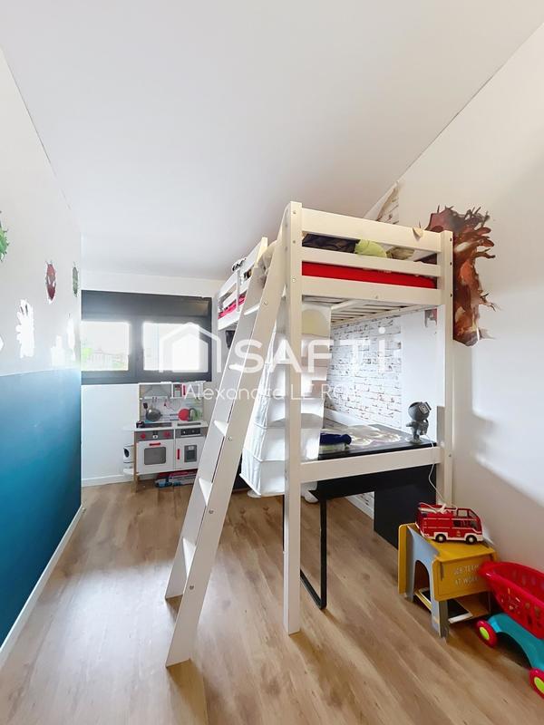 Maison - 102 m² - 4 pièces